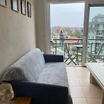 Appt Pablo Met Prive-garage, Vlakbij Zee, In Koksijde-bad *