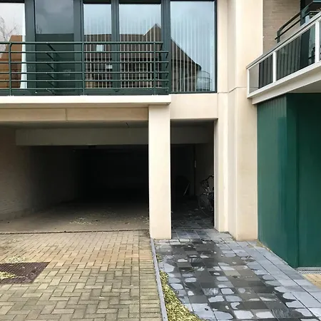 Appt Pablo Met Prive-garage, Vlakbij Zee, In Koksijde-bad