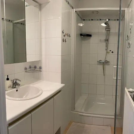 Appartement Pablo Met Garagebox 50m Zee *