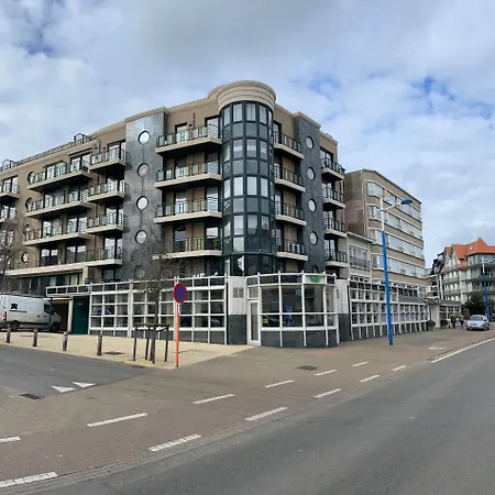 Апартаменты Appt Pablo Met Prive-garage, Vlakbij Zee, In Koksijde-bad