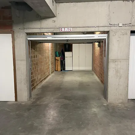 Appt Pablo Met Prive-garage, Vlakbij Zee, In Koksijde-bad Апартаменты