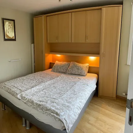 Appartement Pablo Met Garagebox 50m Zee *