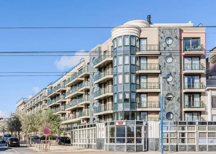 Appt Pablo Met Prive-garage, Vlakbij Zee, In Koksijde-bad *