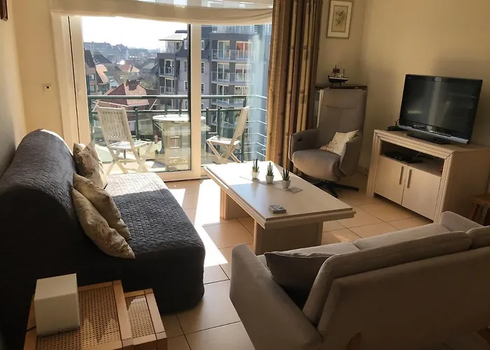 아파트 Appt Pablo Met Prive-garage, Vlakbij Zee, In Koksijde-bad *