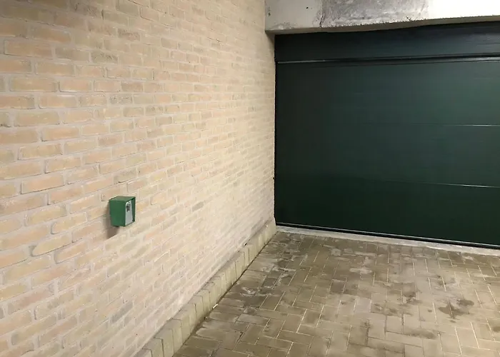 Appt Pablo Met Prive-garage, Vlakbij Zee, In Koksijde-bad * 코크시데