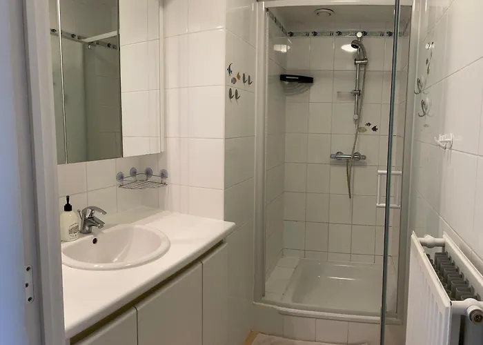 아파트 Appt Pablo Met Prive-garage, Vlakbij Zee, In Koksijde-bad *