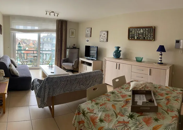 Appt Pablo Met Prive-garage, Vlakbij Zee, In Koksijde-bad 아파트 *