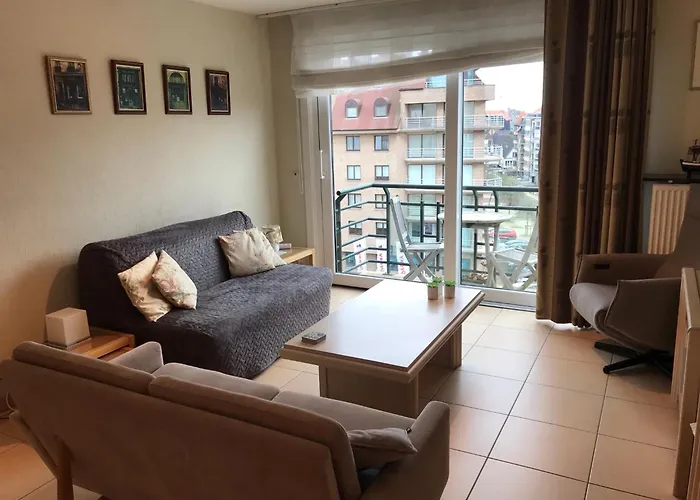 Appt Pablo Met Prive-garage, Vlakbij Zee, In Koksijde-bad *